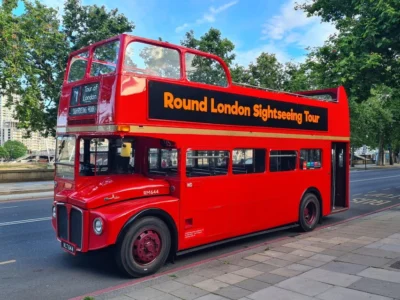 Guided Sightseeing Tour on a Vintage
