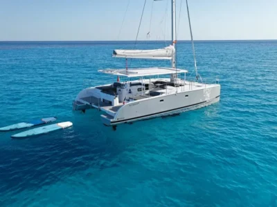 Calanques Catamaran Tour & Standup Paddle